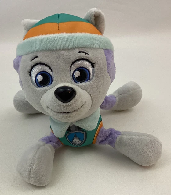PAW PATROL EVEREST Plush 8” Spin Master TV Stuffed Dog 2015 Nickelodeon