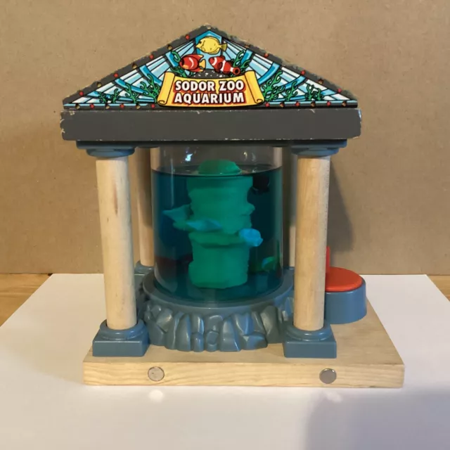 THOMAS & FRIENDS the Tank Engine Sodor Zoo Aquarium Wooden Railway