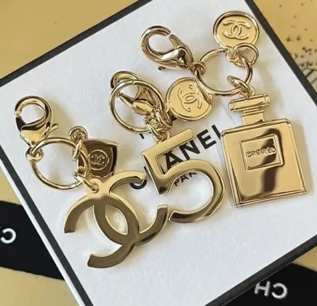 CHANEL BEAUTY VIP Gift2023 Holiday Charm Set of 3 Novelty Rare jewelry  BRAND NEW $120.00 - PicClick