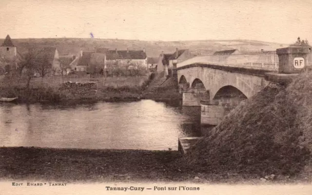 CPA 58 - TANNAY-CUZY (Nièvre) - Pont sur l'Yonne