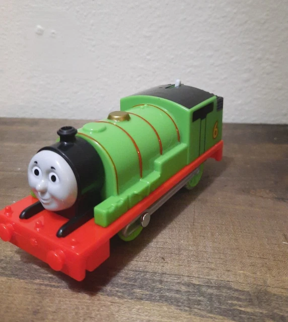 Thomas & Friends - Train Motorisé Percy Avec Voiture à Tambour - Fonction Musicale - Pour Enfants Dès 3 Ans
