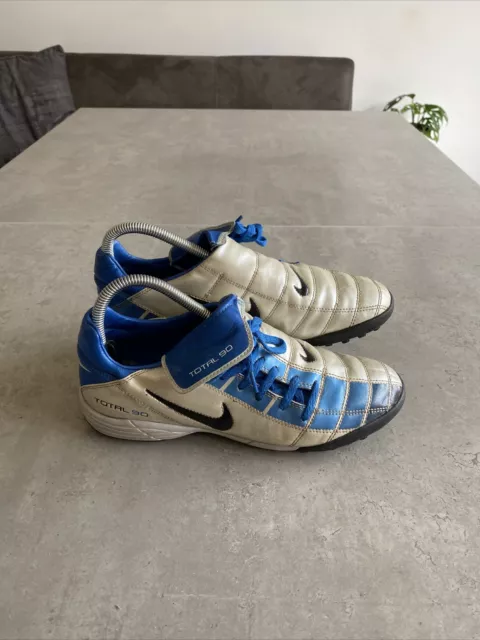 NIKE TOTAL 90 II 2002 2004 Light Blue Football Astro Turf