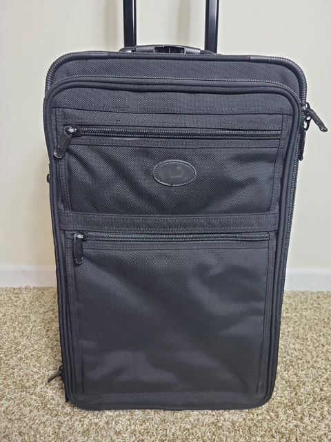 Kirkland Signature Ballistic Nylon 22” CarryOn Expandable Wheeled Suitcase Black