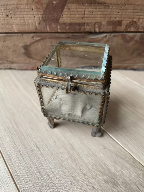 Ancienne boite à bijoux / souvenir métal doré verre biseauté - Vintage