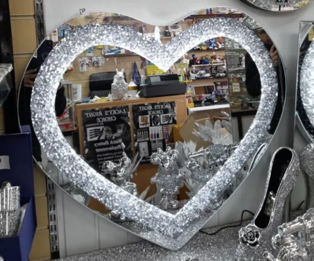 Sparkly Crushed Crystal Diamante Led Bling Heart Shape Wall Mirror 80X70Cm✨