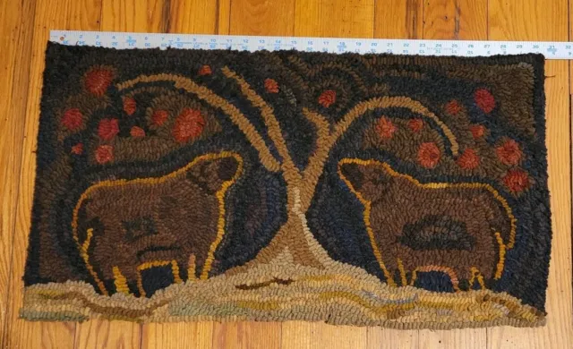 Antique AAFA Hand Dyed Wool, Hand Hooked SHEEP & APPLES Rug 31" x 17" EXCLT