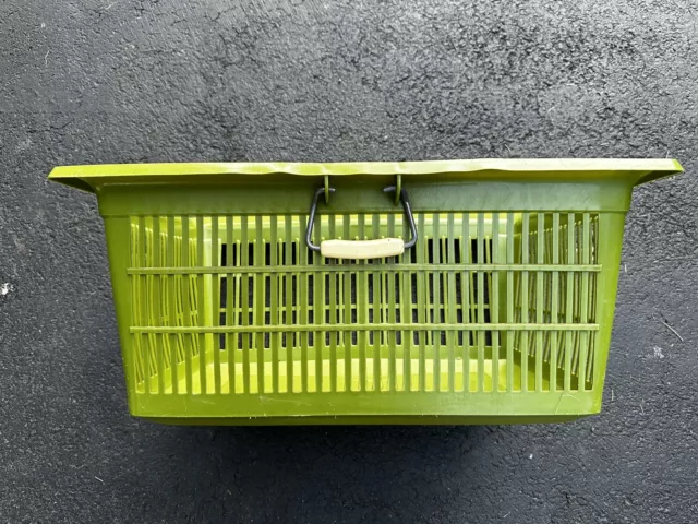 Vtg Plastic Laundry Basket Avocado Green Square Wire Handle RARE Retro 70’s VHTF Vtg Plastic Laundry Basket Avocado Green Square Wire Handle RARE Retro 70’s VHTF