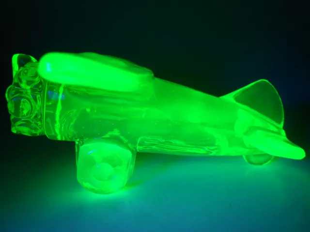Green Vaseline uranium airplane prop plane jet glass Cessna high wing yellow art Green Vaseline uranium airplane prop plane jet glass Cessna high wing yellow art