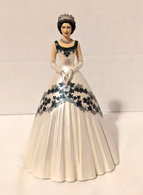 Queen Elizabeth Figurine Canada Tour Hamilton Collection Royal Style 2013