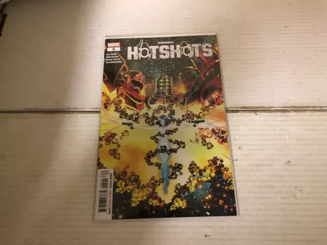 DOMINO : HOTSHOTS (2019 Marvel) #5 Neuf Neuf 1er Impression Deadpool X-Men Iron Man