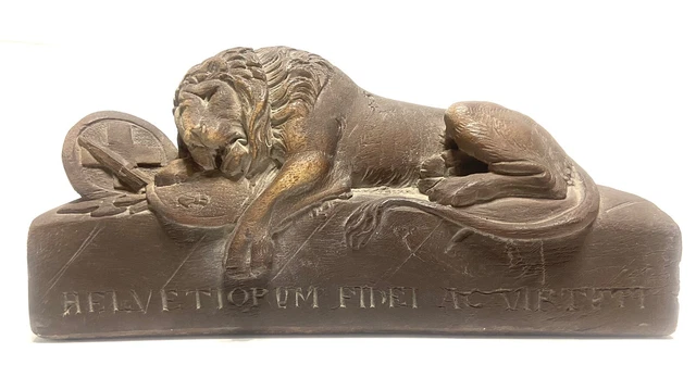 LION of Lucerne Switzerland Monument Replica Sculpture Gargoyles Studios Vntg