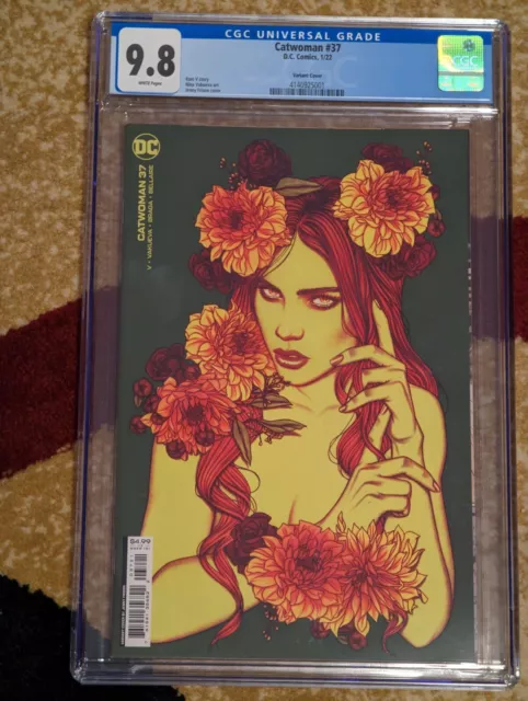 Catwoman #37 DC Comics Jenny Frison Cover Variant Poison Ivy 1st Print CGC 9.8!