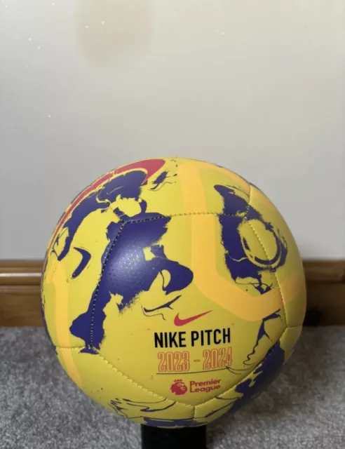 Nike pitch premier league football size 5 INFLATED