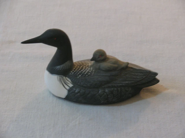 Vtg Ceramic Loon w/Baby on Back Figurine, Unmarked r