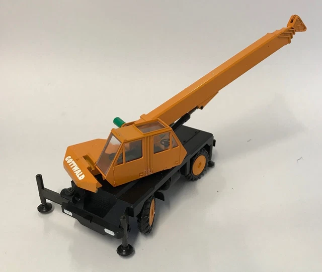 Conrad Grue Sennebogen Poutre Treillis – 1/50ème Moulé Jaune Rare