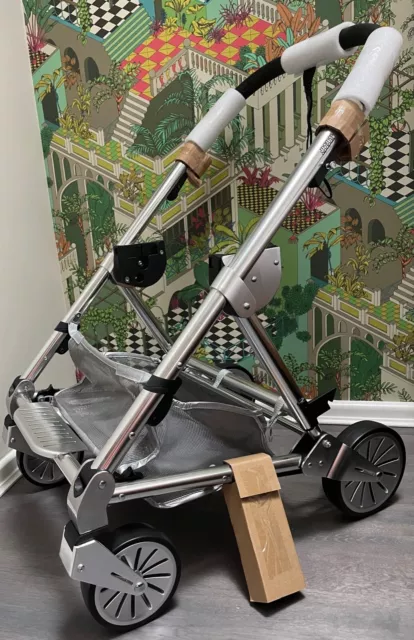 ️ Mamas & Papas URBO2 URBO SILBER SCHWARZ CHASSIS Räder Bremsen Griff Korb NEU