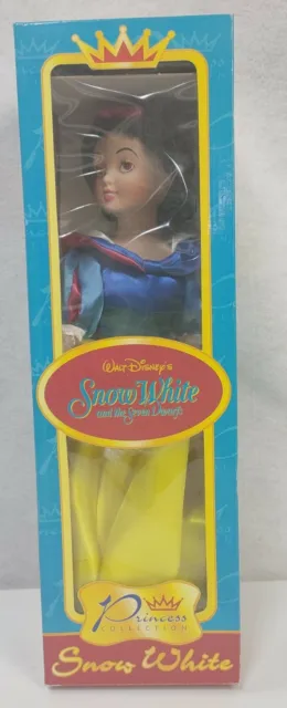 New in box Walt Disney Princess Collection Snow White Porcelain Doll 15" tall