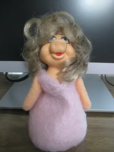 Original Vintage Miss Piggy Bean Bag Doll by Fisher Price #867 Muppets 7" tall