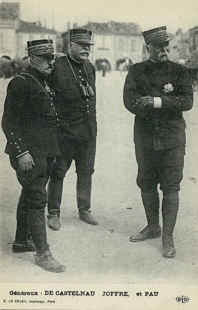 CPA - Généraux - De Castelnau Joffre et Pau