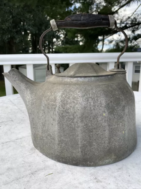  WILTON Aluminum Tea Pot Kettle/Aluminum Pot Kettle Made in USA  Vintage Aladdin Stove Dutch Oven VALOR WAGNER LODGE : Home & Kitchen