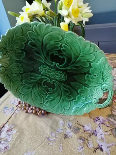 Vintage antique green cabbage leaf majolica large 2-handle dish plate