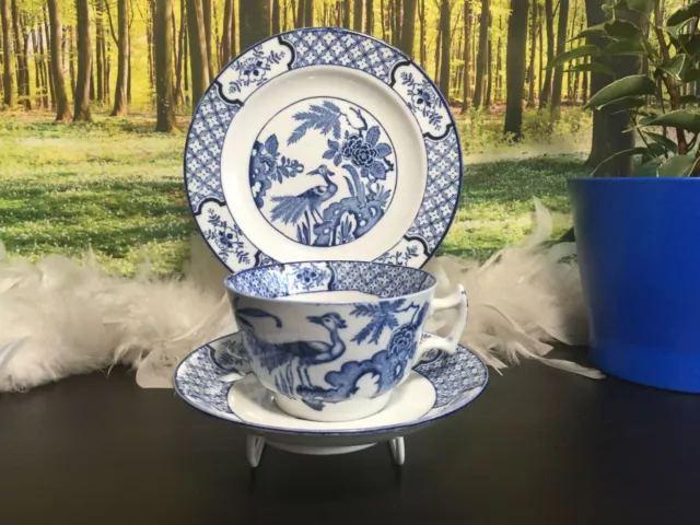 White & Blue  Plate With Crane Bird 'Yuan', Wood & Sons side Plate with bird 3