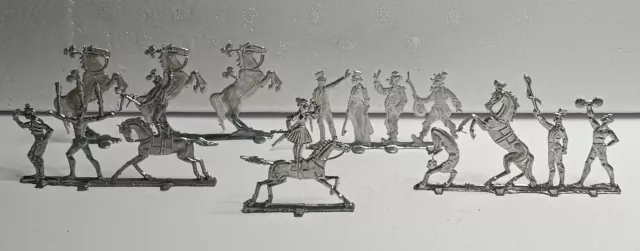 30 mm historische Zinnfiguren, Zirkus, Pferde, Reiter, Clown ...