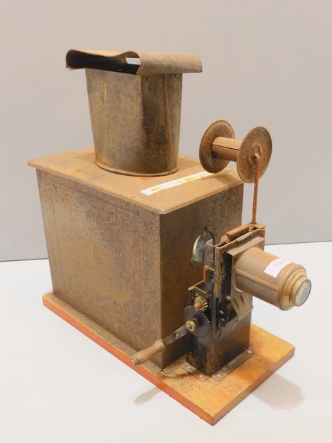 Lanterne Magique Ancienne – Projecteur Cinéma – Johann Falk – Allemagne – XIXe