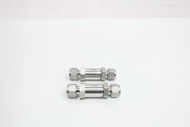 Box Of 2 Swagelok SS-10C-MM-FG-KZ-VL-1 Stainless Check Valve 3/8in