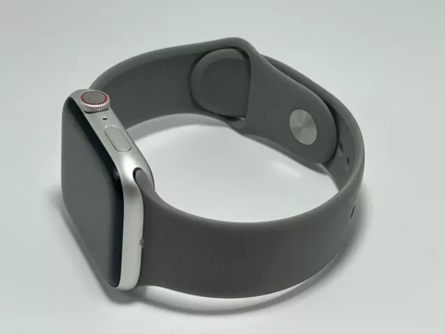 Apple iWatch Series 4 44mm GPS + LTE Light Grey (ref 3)