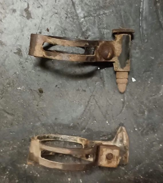 2 Collier support pompe ancien vintage Peugeot clamp vélo