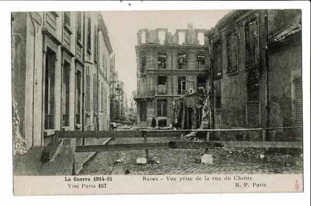 CPA-Carte Postale-France-Reims Vue prise de la rue du Cloître 1914-VM20595