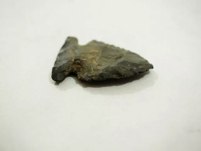 Very Nice Archaic-Paleo flint Projectile Point Ohio Valley 4.3cm x 3.1cm 3