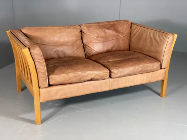 EB6117 Vintage Stouby Sofa Tan Leather Beech End 2 Seat 1970s Mid Century M2SS