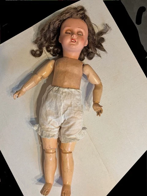 Lot de Poupée Unis France 301 taille 1 au prix de 80 à 100 € en vente aux enchères par l'hôtel des ventes