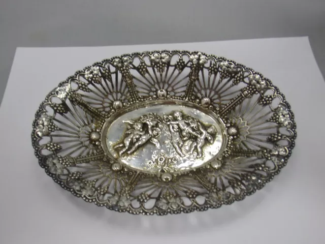 schönes Jugendstil Pralinè Schälchen / Schale Silber 800 punziert Putto Dekor