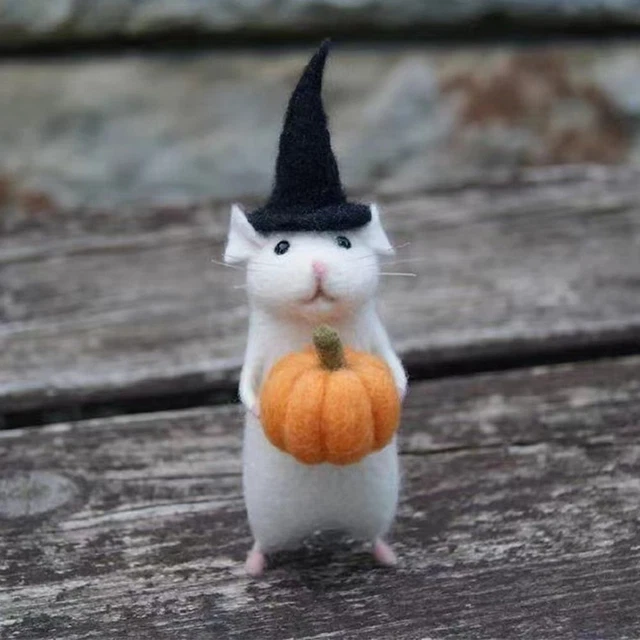 Mouse with Xmas Hat Wool Felt Mouse with A Pumpkin Christmas Mouse Ornament