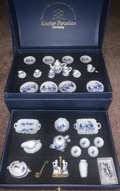 Reutter Porzellan Miniature Blue And White Dinner Service Boxed