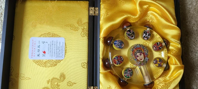 inside painted snuff bottle - Peking Opera
