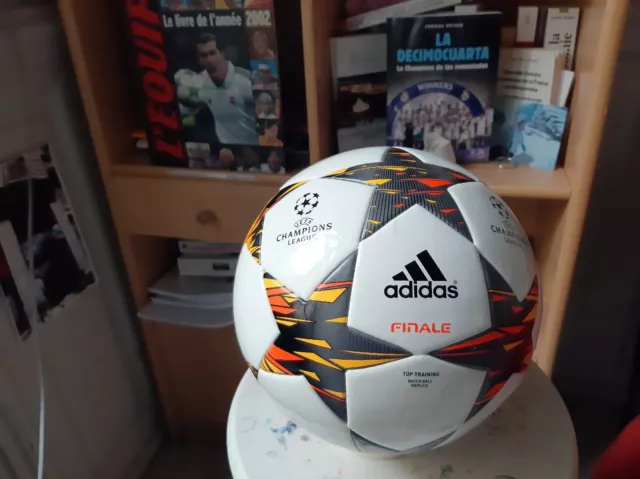 Ballon Adidas Champions League Finale 2014/2015 Match Ball Replica Top Training