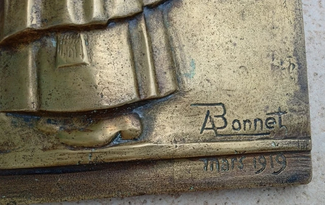 PLAQUE EN LAITON Scuplture L'abbe Justin Bessou A Bonnet 1919 EUR 25,00 ...