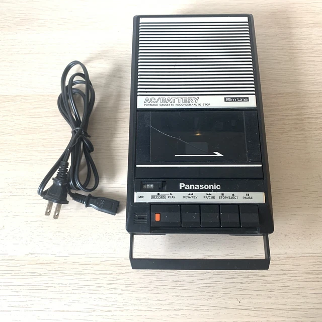 VINTAGE PANASONIC RQ2104 Slim Line Portable Cassette Tape Player