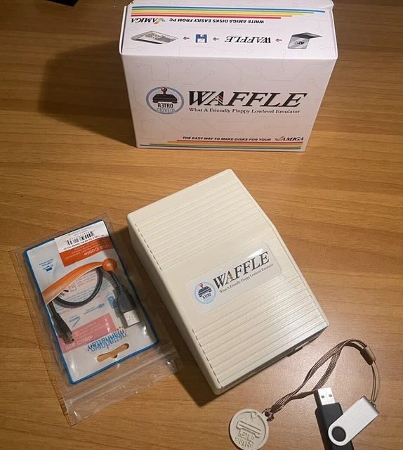 WAFFLE CREA FLOPPY Commodore Amiga 500 600 1000 1200 3000 da PC reader