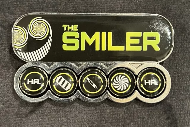 Alton Towers Rare Smiler Pin Badge ( Spinning Icon )