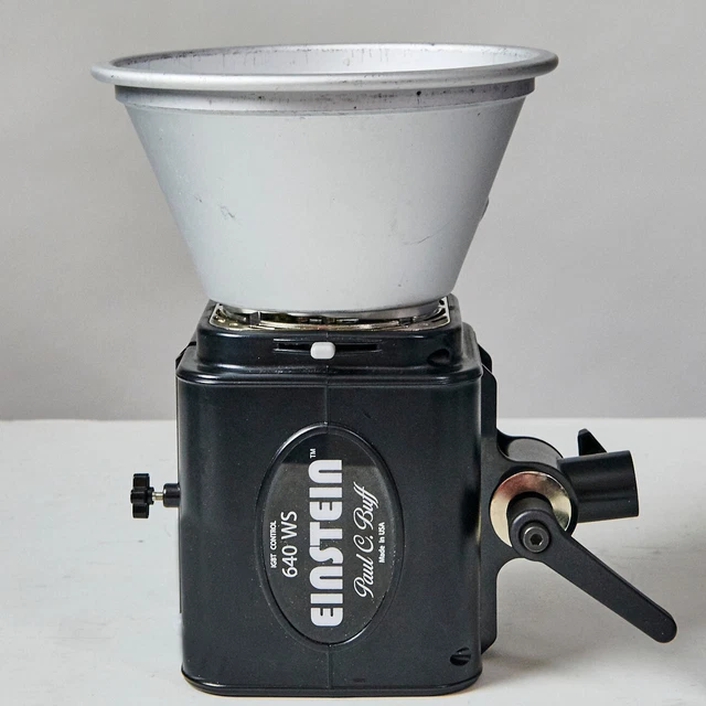 Paul C. Buff Einstein 640 WS Flash Unit. WORKS GREAT! Complete