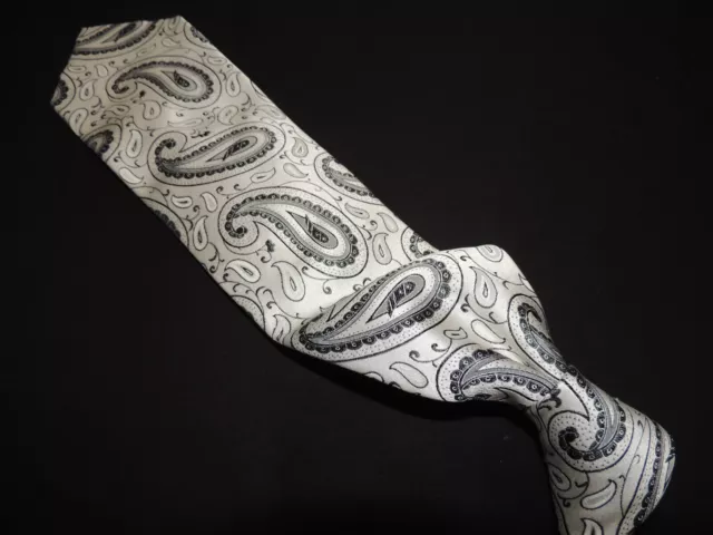 61" Esuvio Napoli Men's woven 100% Silk Silver Paisley necktie TIE.