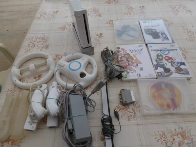 Console De Jeux Wii +Accessoires + Jeux Mario + Volant Fonctionnelle