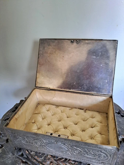 Very Beautiful 19th Century Box.