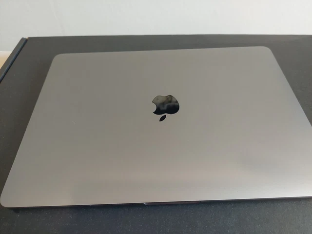 Apple MacBook Pro 13 inch 2020, Core i5 2GHz 16GB RAM 512GB SSD with Touch Bar 4