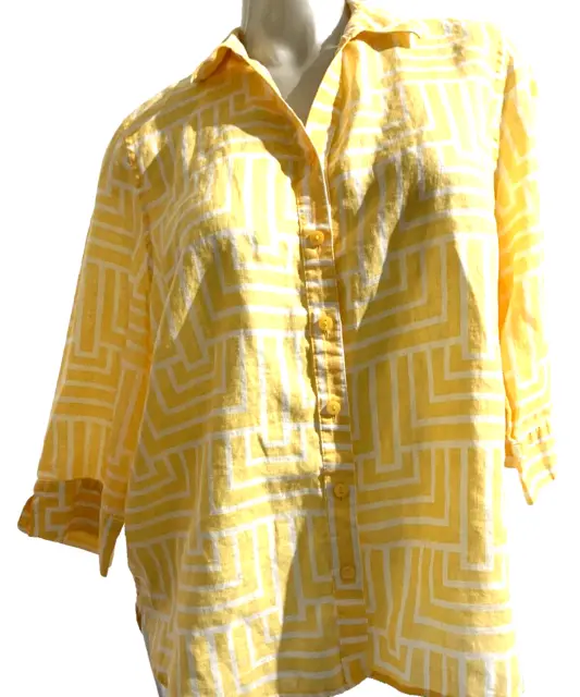 Women’s Chico’s Yellow And White Geometric Linen Career Blouse in Size Large 12